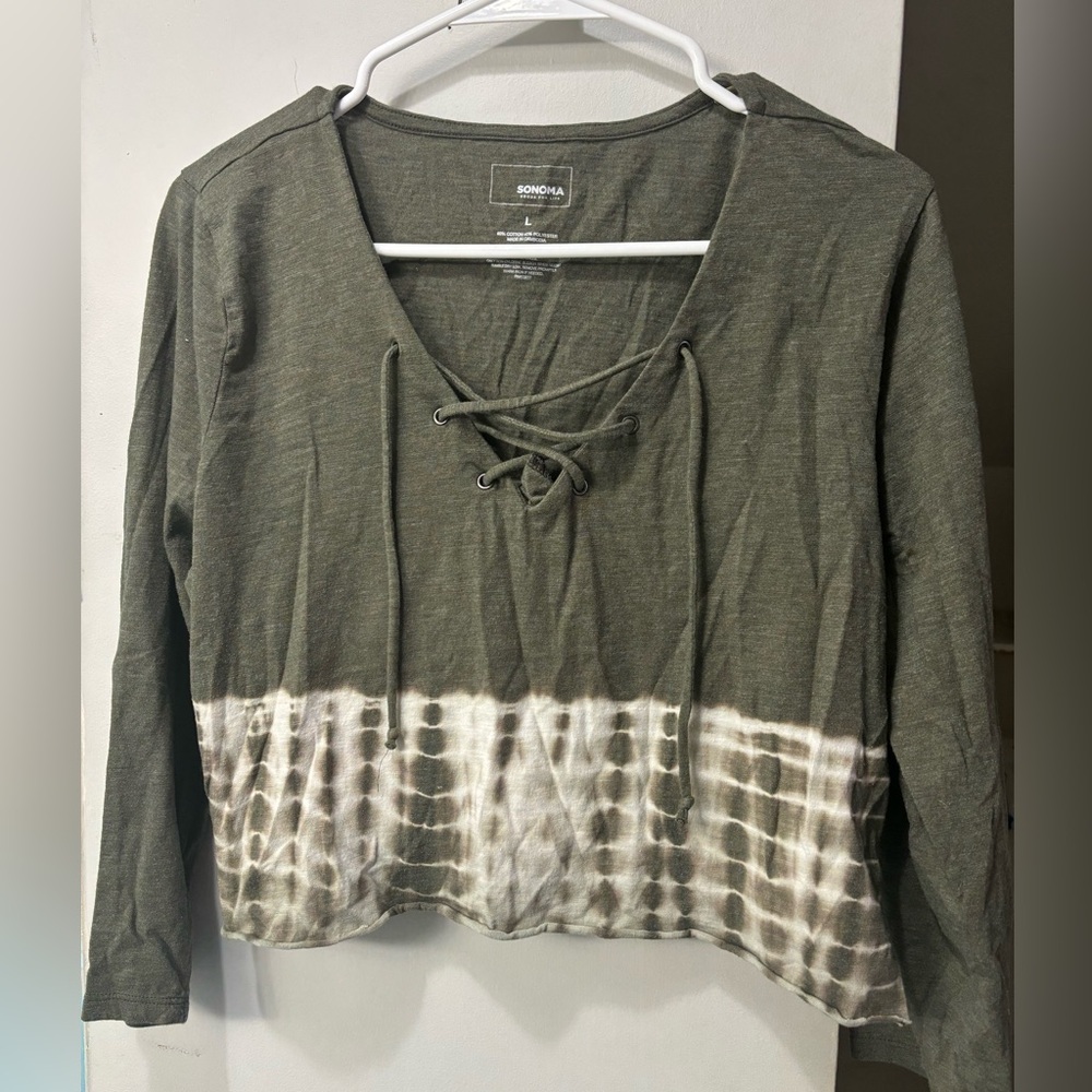 Sonoma green shirt lace up v neck crop top size large